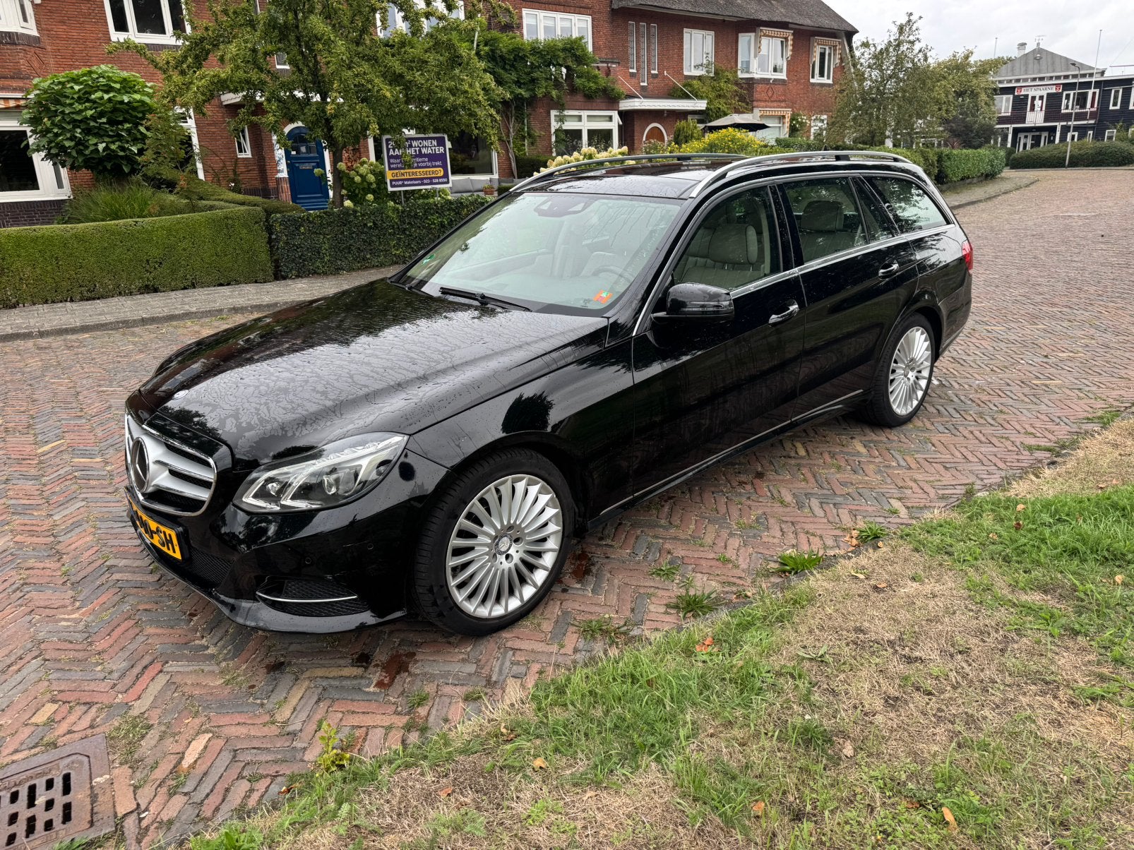 Mercedes-Benz E400 Estate AUT 2013 Zwart W212 333pk, Achterwielaandrijving, Stationwagon, Particulier, Geïmporteerd