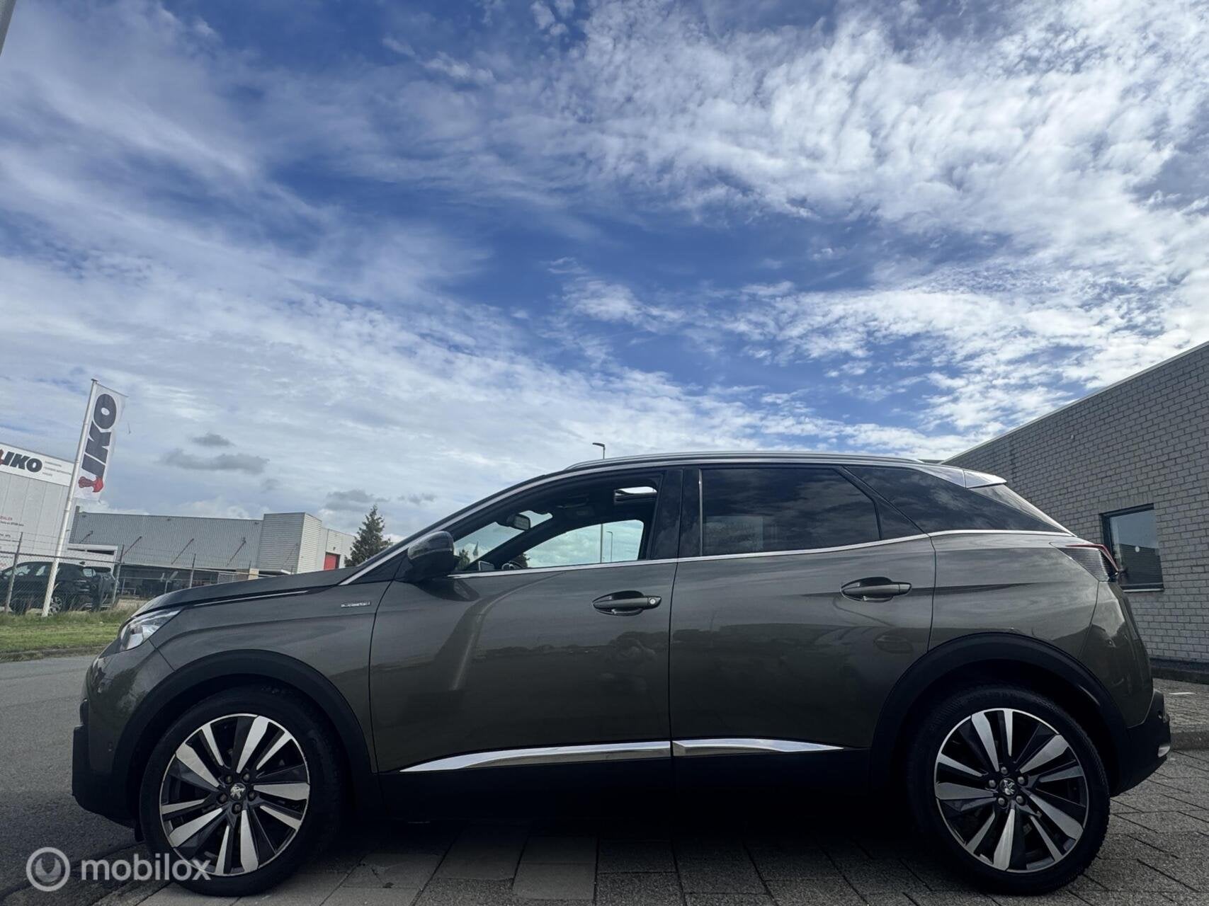 Peugeot 3008 1.6 PureTech GT Line|Automaat Pano Digi Camera, Auto's, Verwarmde buitenspiegels, Euro 6, 4 cilinders, 181 pk