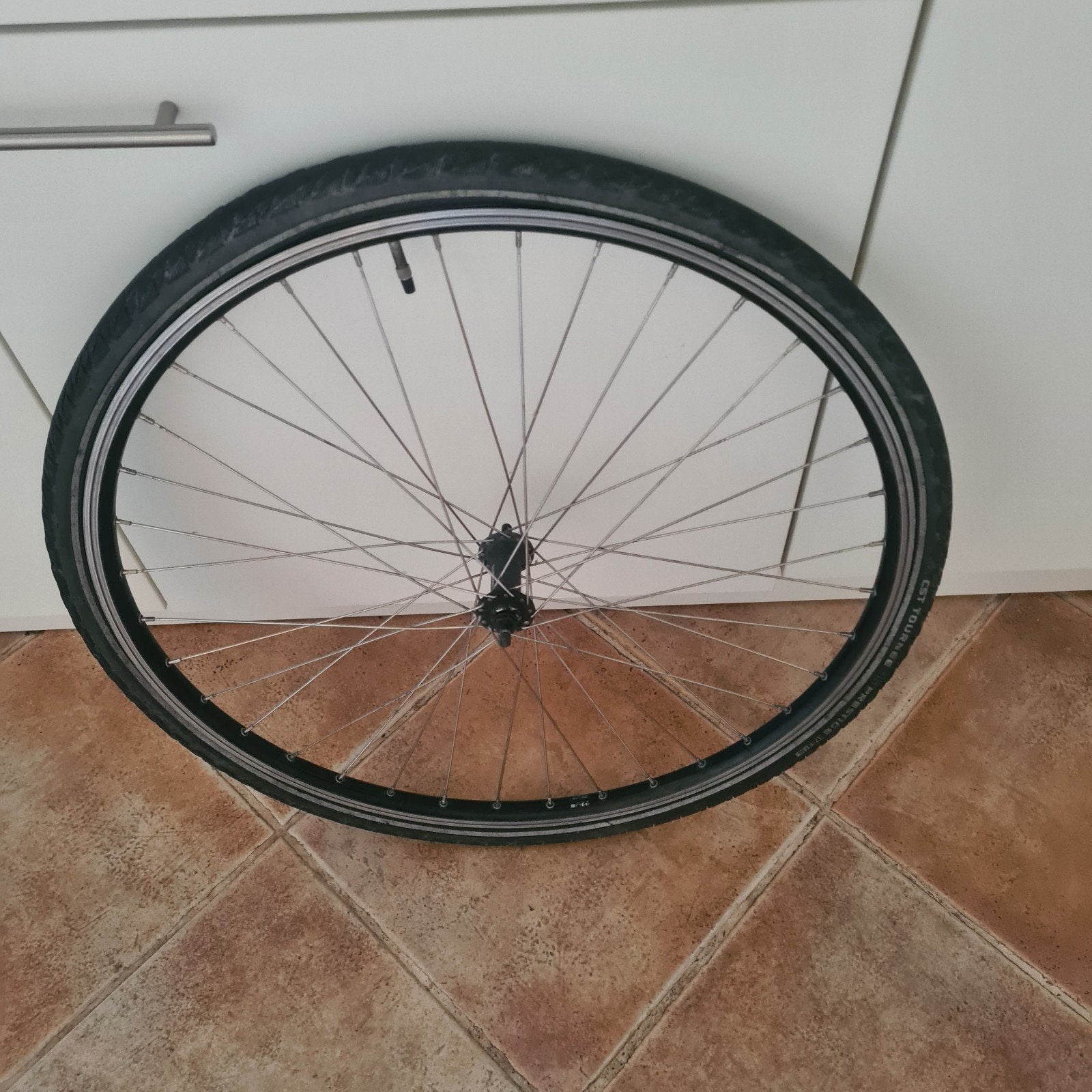 Goed voorwiel voor o.a qwic 2815/8, Fietsen en Brommers, Fietsonderdelen, Ophalen of Verzenden