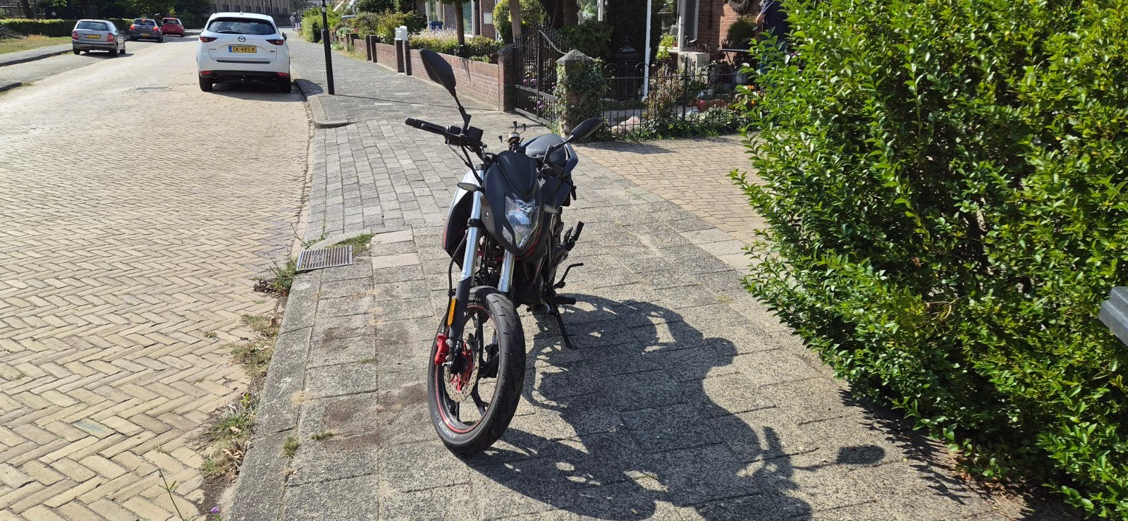 Killerbee F51 schakelbrommer met reservebanden, Ophalen of Verzenden, Gebruikt, Maximaal 45 km/u, Killerbee
