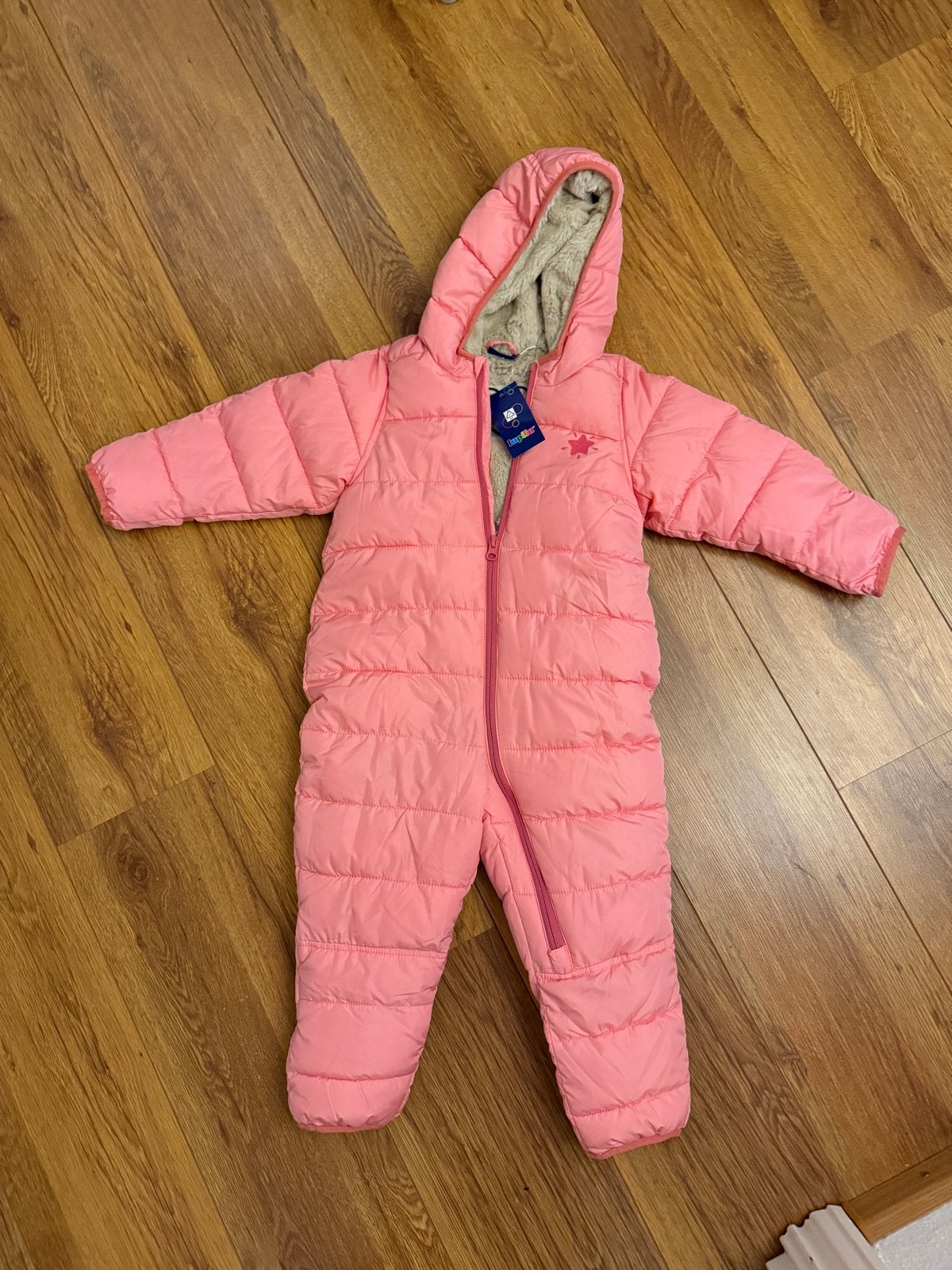 Nieuw Roze Skipak Maat 86/92  (valt groot/lang tot maat 110), Kinderen en Baby's, Ophalen of Verzenden, Nieuw, Meisje
