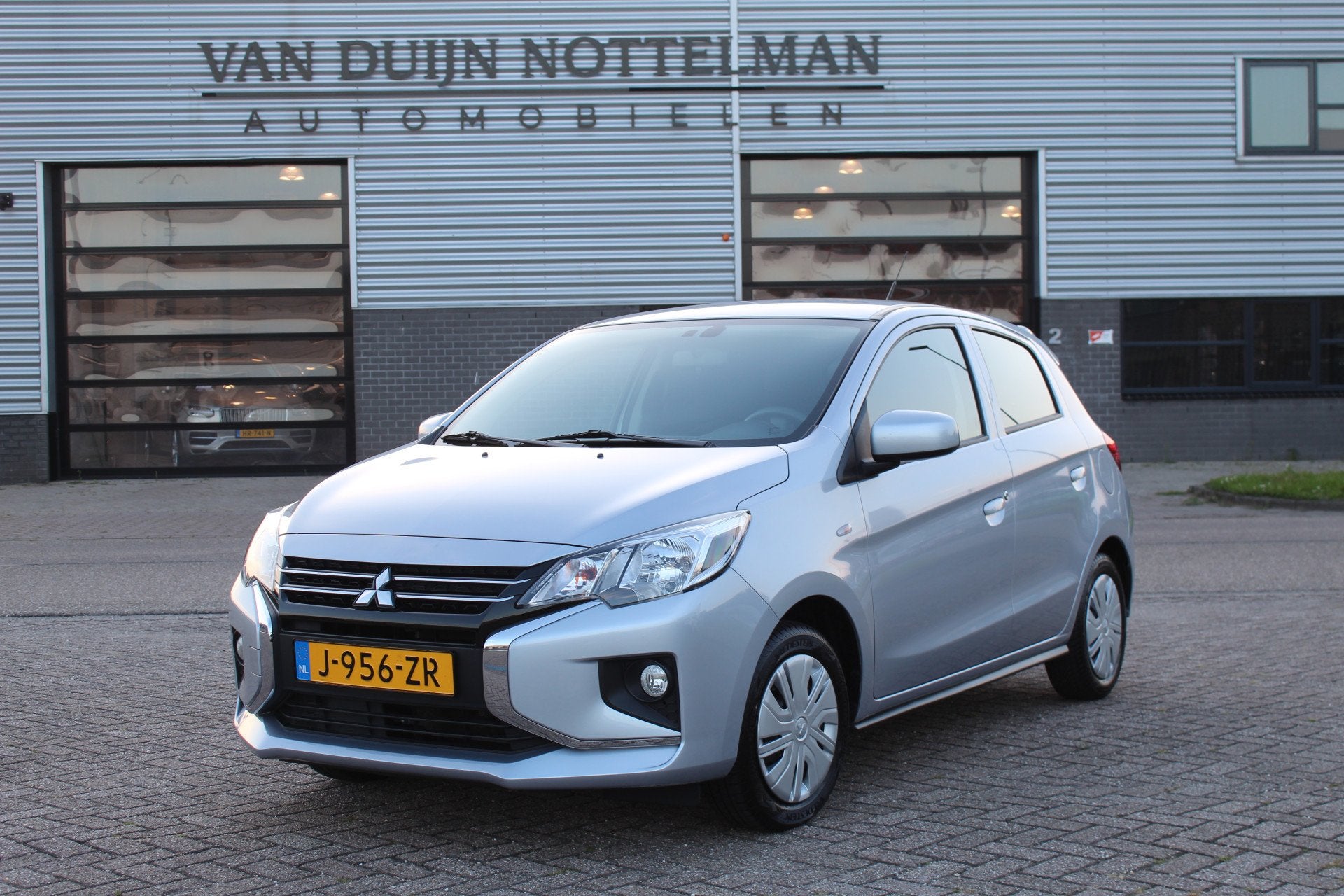 Mitsubishi Space Star 1.0 Cool+ / Carplay / Airco / N.A.P., Auto's, Voorwielaandrijving, Dealer onderhouden, Stof, Gebruikt
