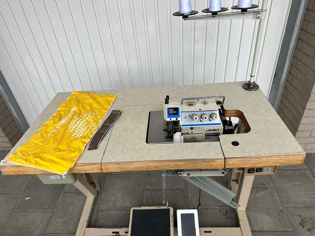 Juki babylock naaimachine 3 draads, Ophalen of Verzenden, Zo goed als nieuw, Naaimachine, Overige merken