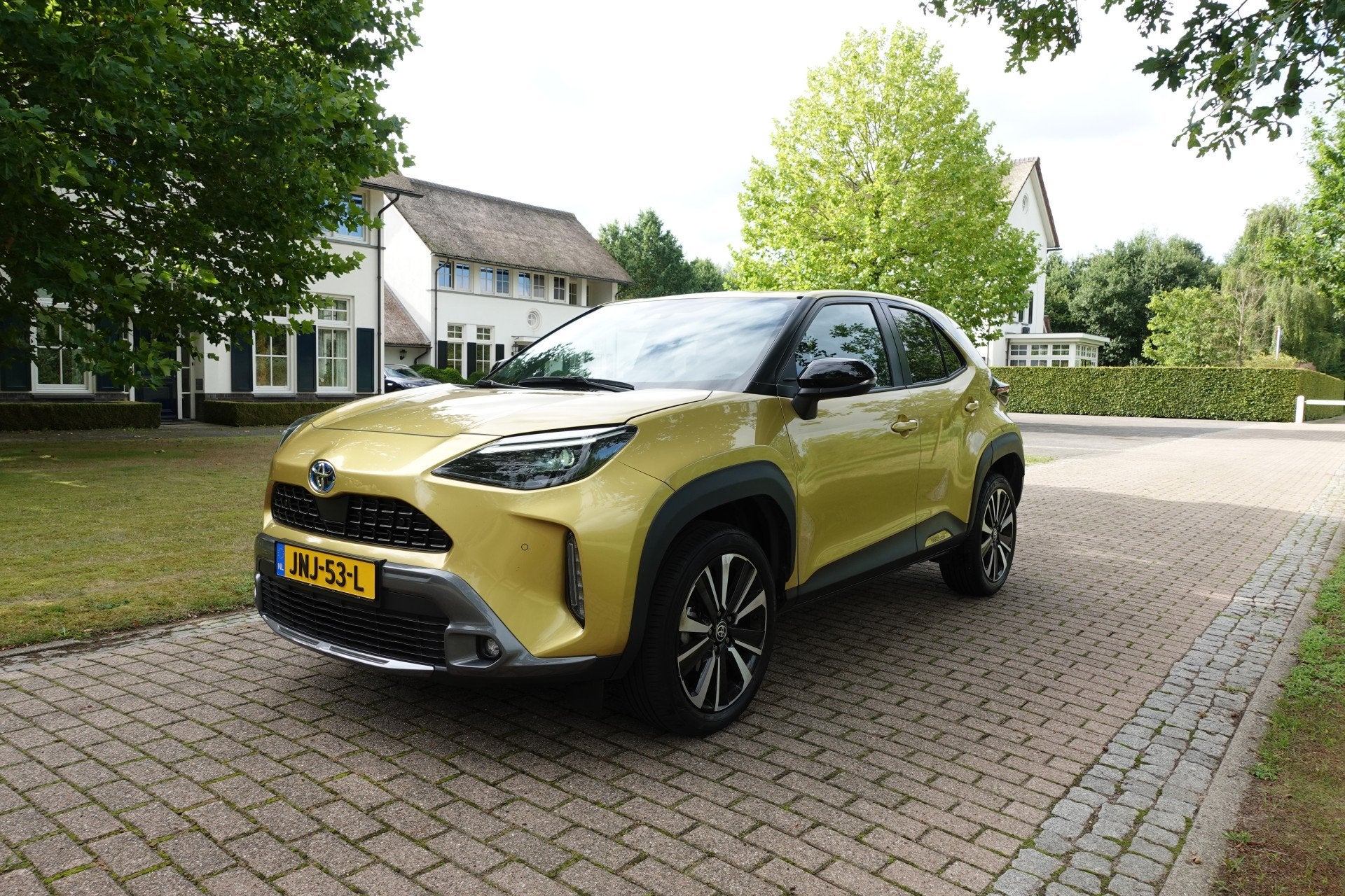 Toyota Yaris Cross 1.5 Hybrid Explore | PDC | Camera | Stoel, Stof, Gebruikt, Bedrijf, Hybride Elektrisch/Benzine