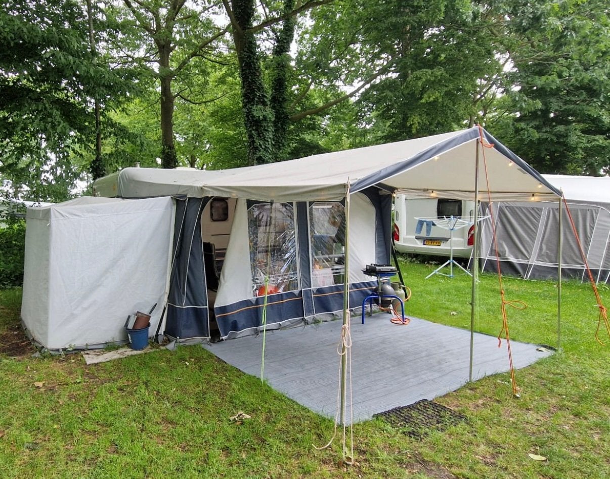 Burstner caravan met tent, Koelkast, Tot en met 3, Particulier, Bürstner