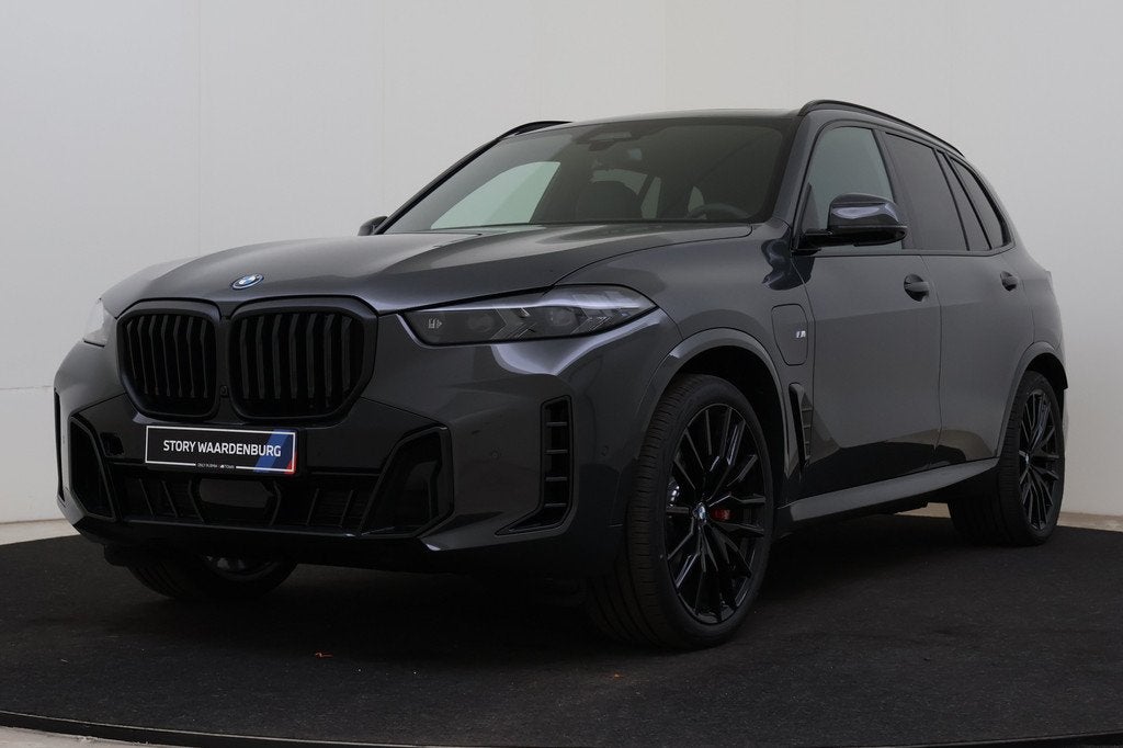 BMW X5 xDrive50e M Sport Automaat / Trekhaak / Panoramadak S, Auto's, Automaat, 2395 kg, Leder, Bedrijf