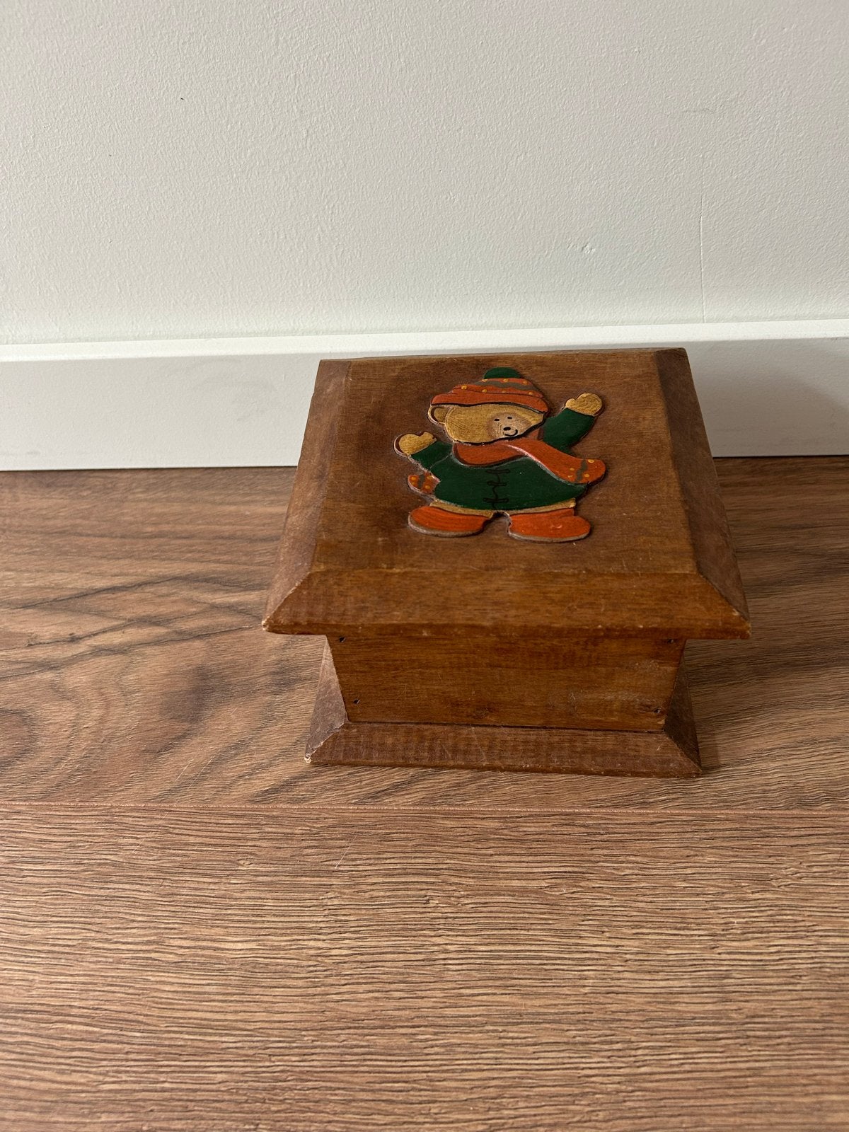 Houten kistje met beer decoratie, Ophalen of Verzenden