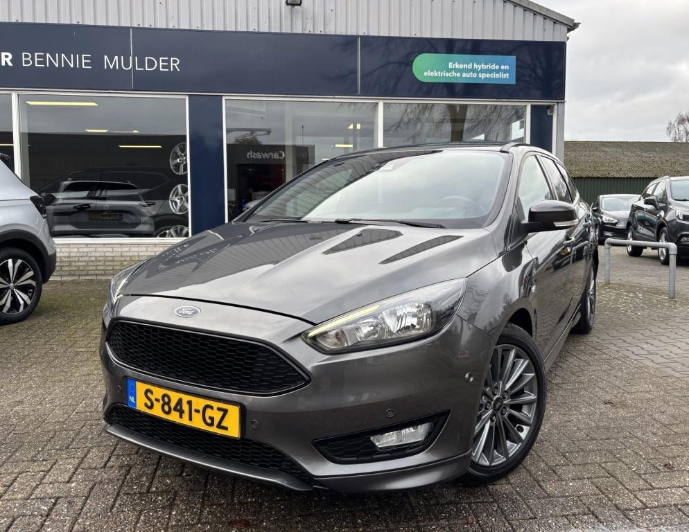 Ford FOCUS Wagon 1.5 EcoBoost ST-Line 150 PK / NAVI / CAMERA, Stof, Euro 6, 4 cilinders, 150 pk