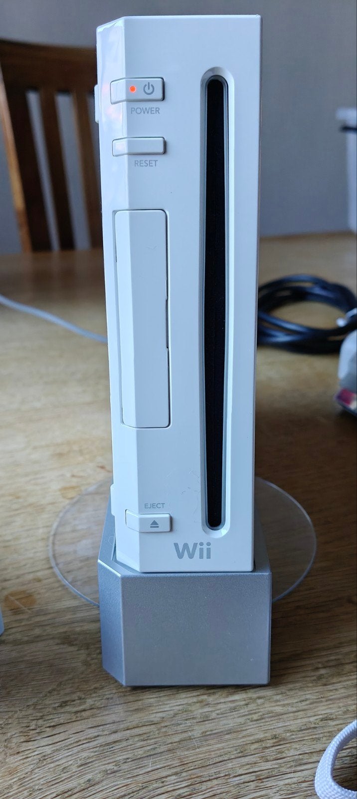Nintendo Wii Console Bundel met Wii Fit Plus en Wii Sports, Spelcomputers en Games, Ophalen of Verzenden, Zo goed als nieuw, Met 2 controllers