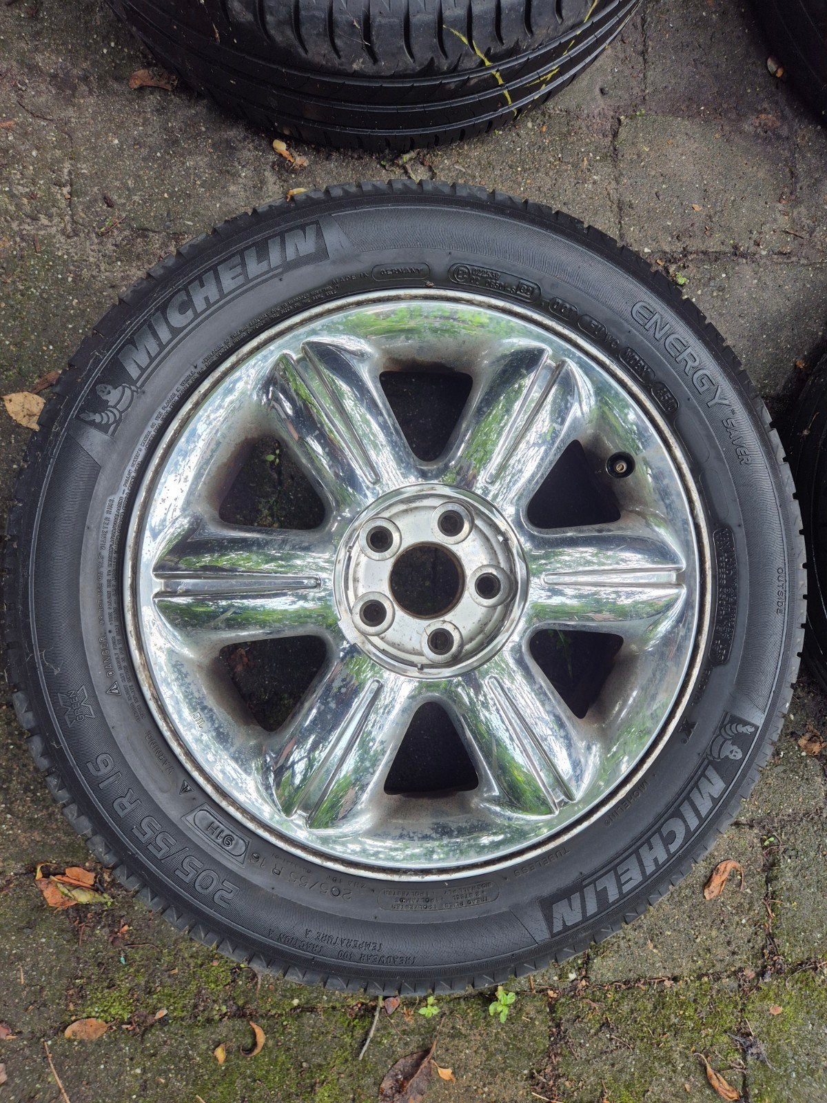 Chrysler PT Cruiser velgen met banden en wieldoppen, Ophalen of Verzenden, Gebruikt, Zomerbanden, Band(en)