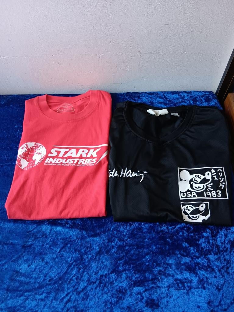 T-shirts: Keith Haring (Mickey Mouse) & Marvel (Iron Man), Ophalen of Verzenden, Zwart