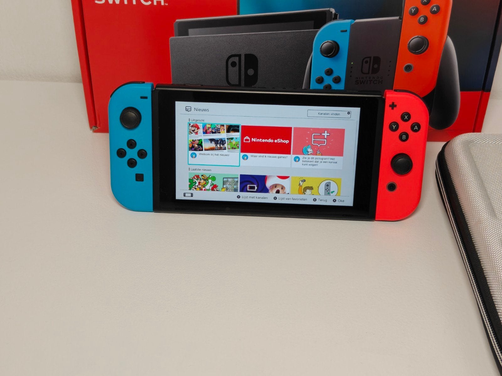 Nintendo Switch V2, Support@nintendo.com, Ophalen of Verzenden, Zo goed als nieuw, 11-1, Kamitoba Hokodate-cho, Minami-ku, Kyoto 601-8501, Japan