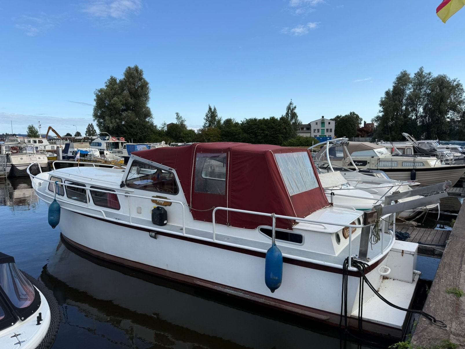 Brasem Kruiser 9.40 – Zeer nette en complete kajuitboot, Watersport en Boten, Keuken, Diesel, 70 pk, Zo goed als nieuw