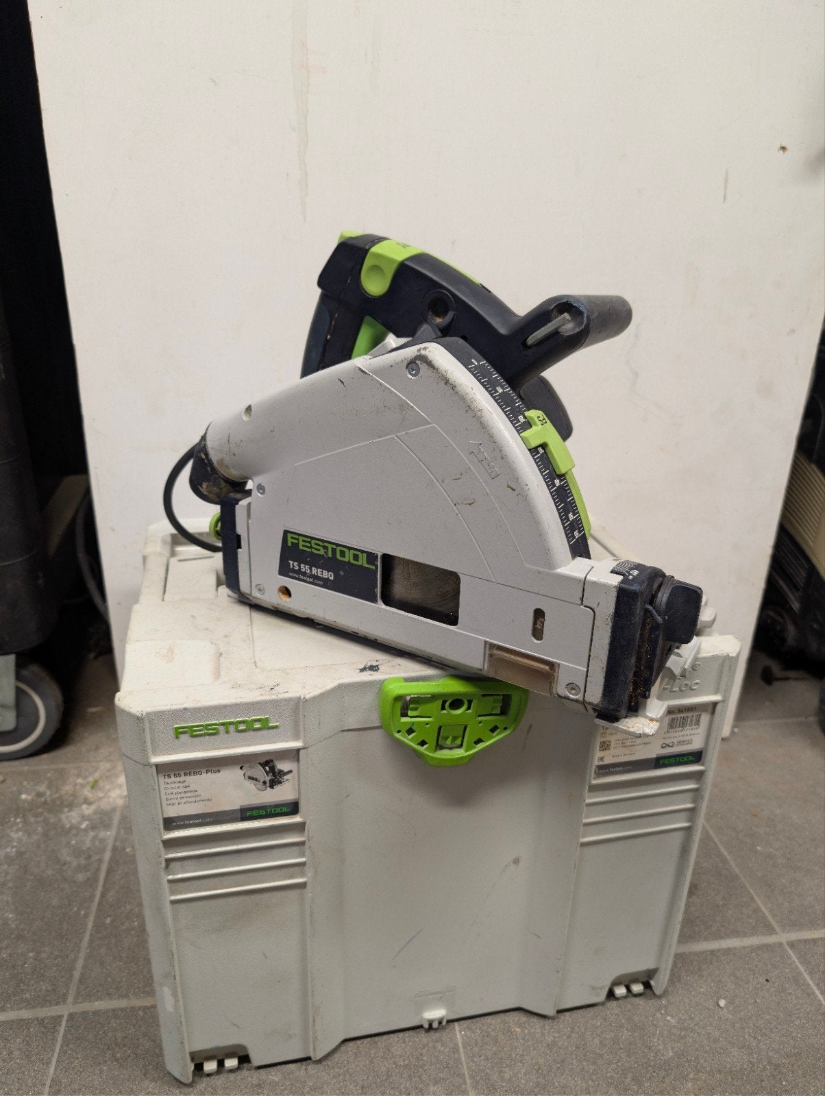 Festool TS 55 REBQ invalzaag met systainer, Doe-het-zelf en Verbouw, Gebruikt, Invalzaag, Ophalen of Verzenden, 30 tot 70 mm