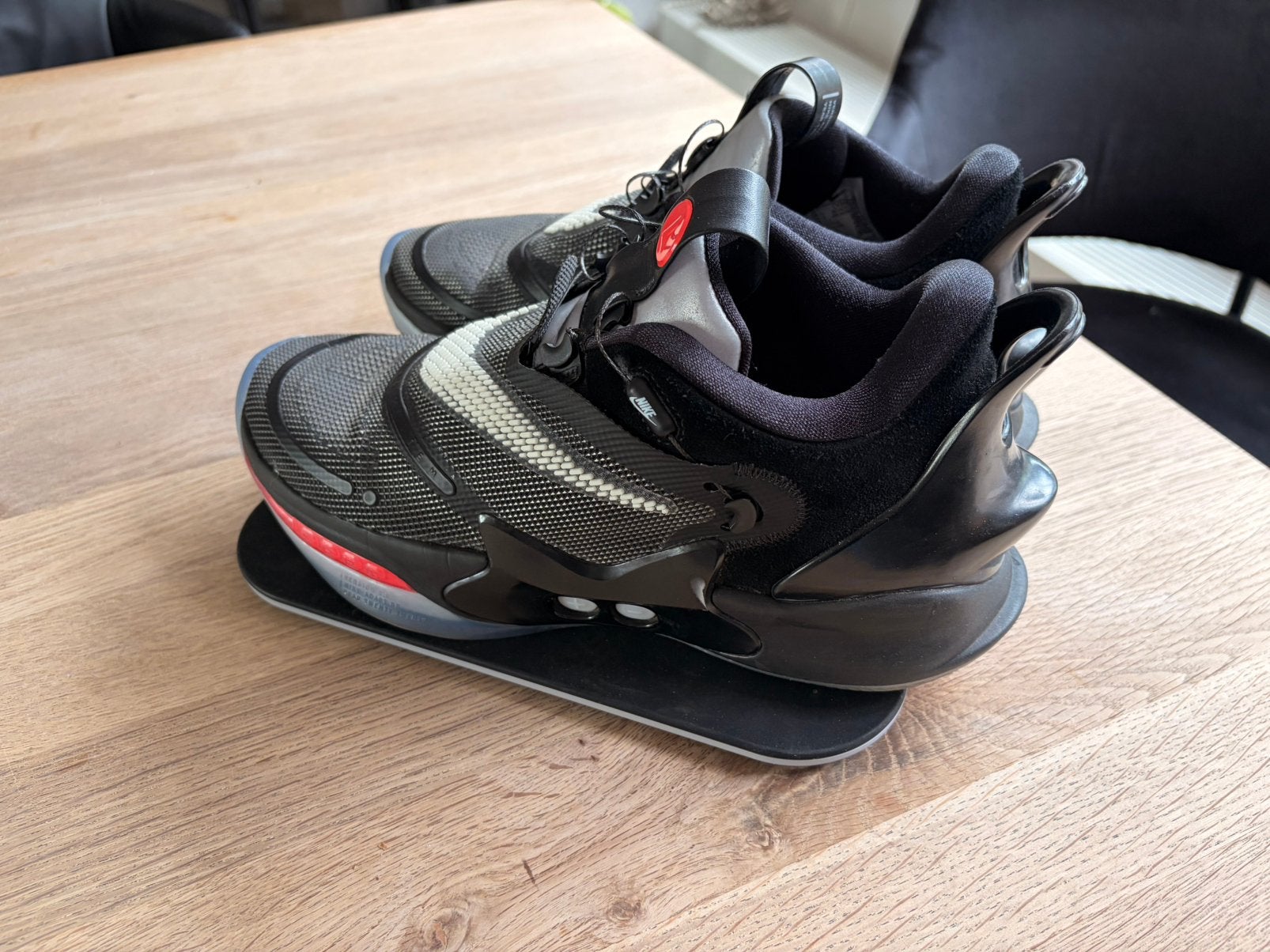 Nike Adapt zelfstrkkende schoen, Kleding | Heren, Schoenen, Ophalen of Verzenden, Zo goed als nieuw