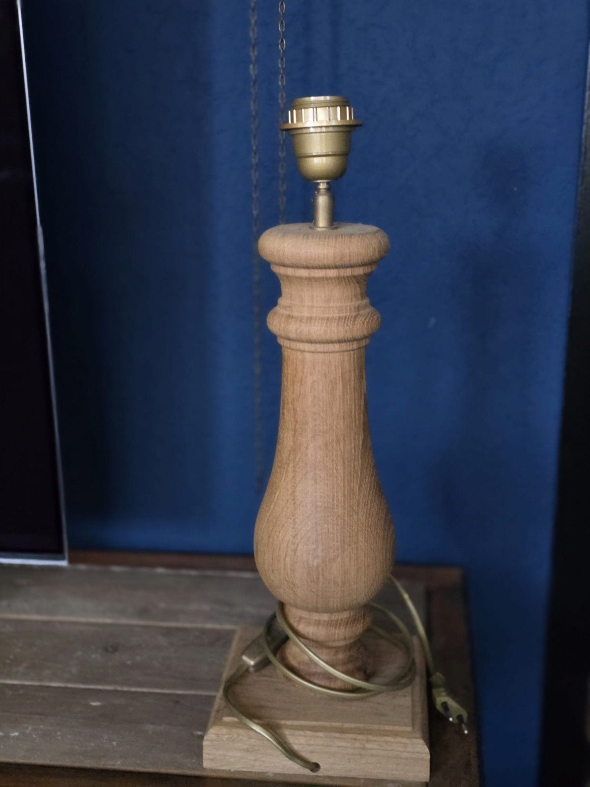 Houten lampenvoet rond met vierkante voet., Ophalen of Verzenden, Hout