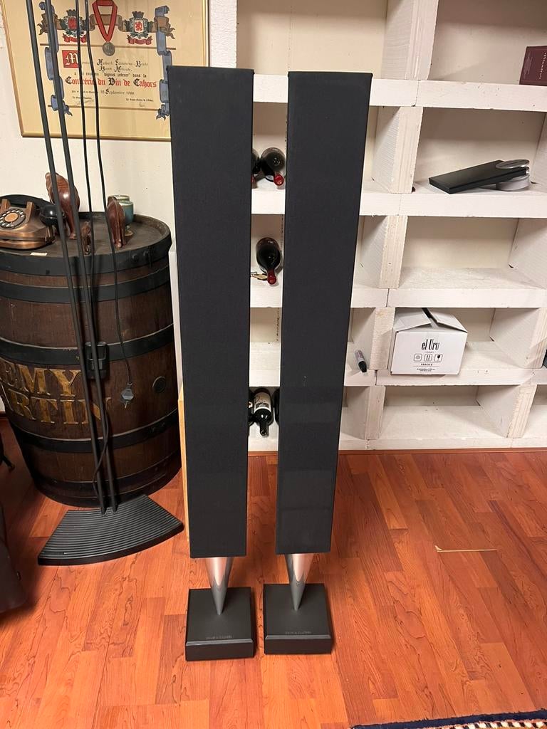Beolab 8000, Zo goed als nieuw, 120 watt of meer, Front, Rear of Stereo speakers, Ophalen