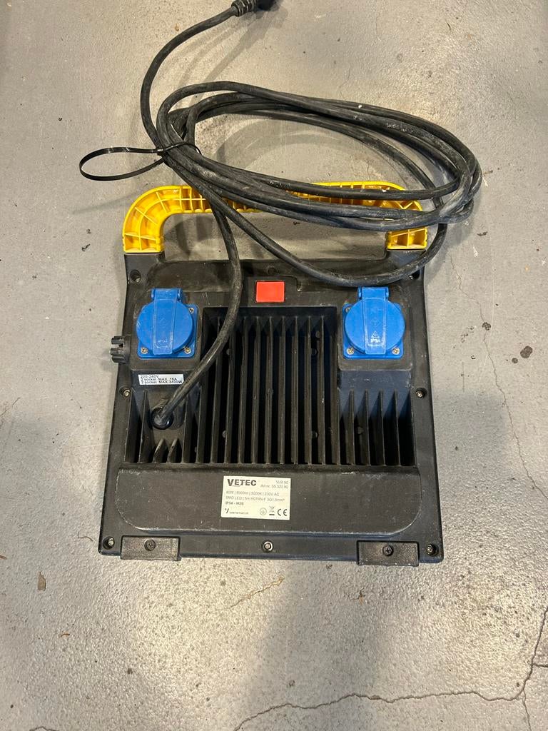 Bouwlamp VETEC VLR 80 - 80W, 8000lm, 5000K, Doe-het-zelf en Verbouw, Bouwverlichting, Ophalen, Gebruikt, 50 tot 200 watt, Lamp met armatuur