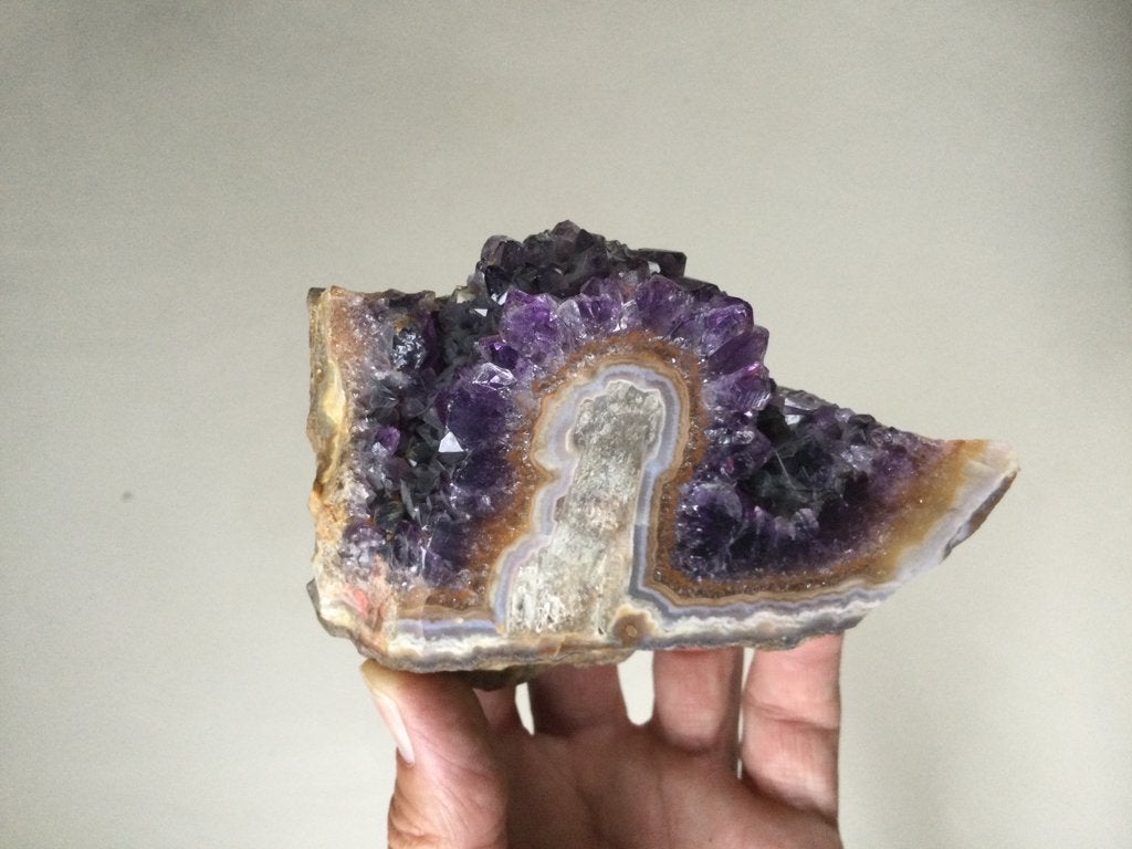 Amethyst deels geslepen, Verzamelen, Mineralen en Fossielen, Ophalen of Verzenden, Mineraal