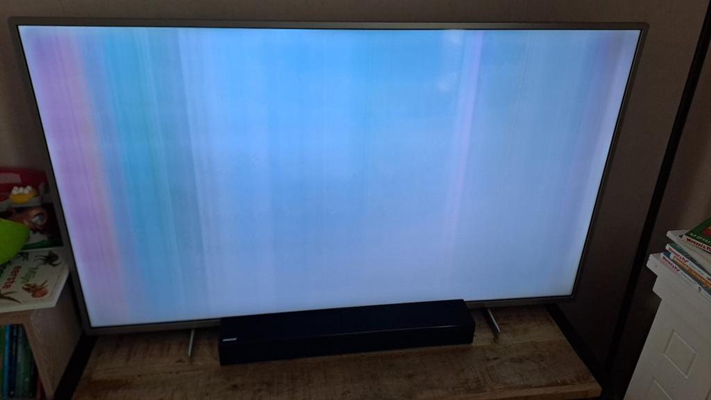 58 inch Philips Ambilight 4K televisie met defect, Ophalen, 100 cm of meer, 50 Hz, Philips