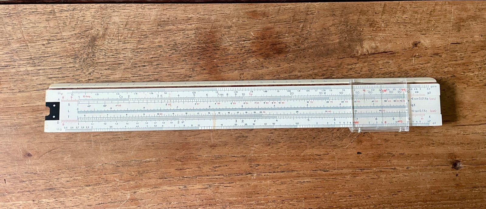 Faber-Castell 1/98 Elektro rekenliniaal met etui, Antiek en Kunst, Ophalen of Verzenden