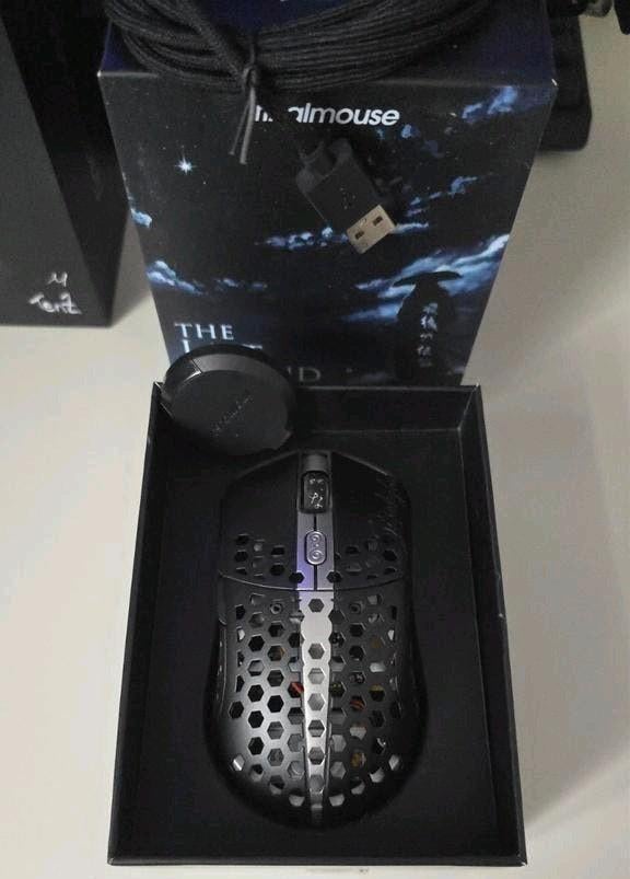 Finalmouse Starlight Pro The Last Legend Small - COMPLEET, Computers en Software, Muizen, Rechtshandig, Muis, Gaming muis, Ophalen of Verzenden