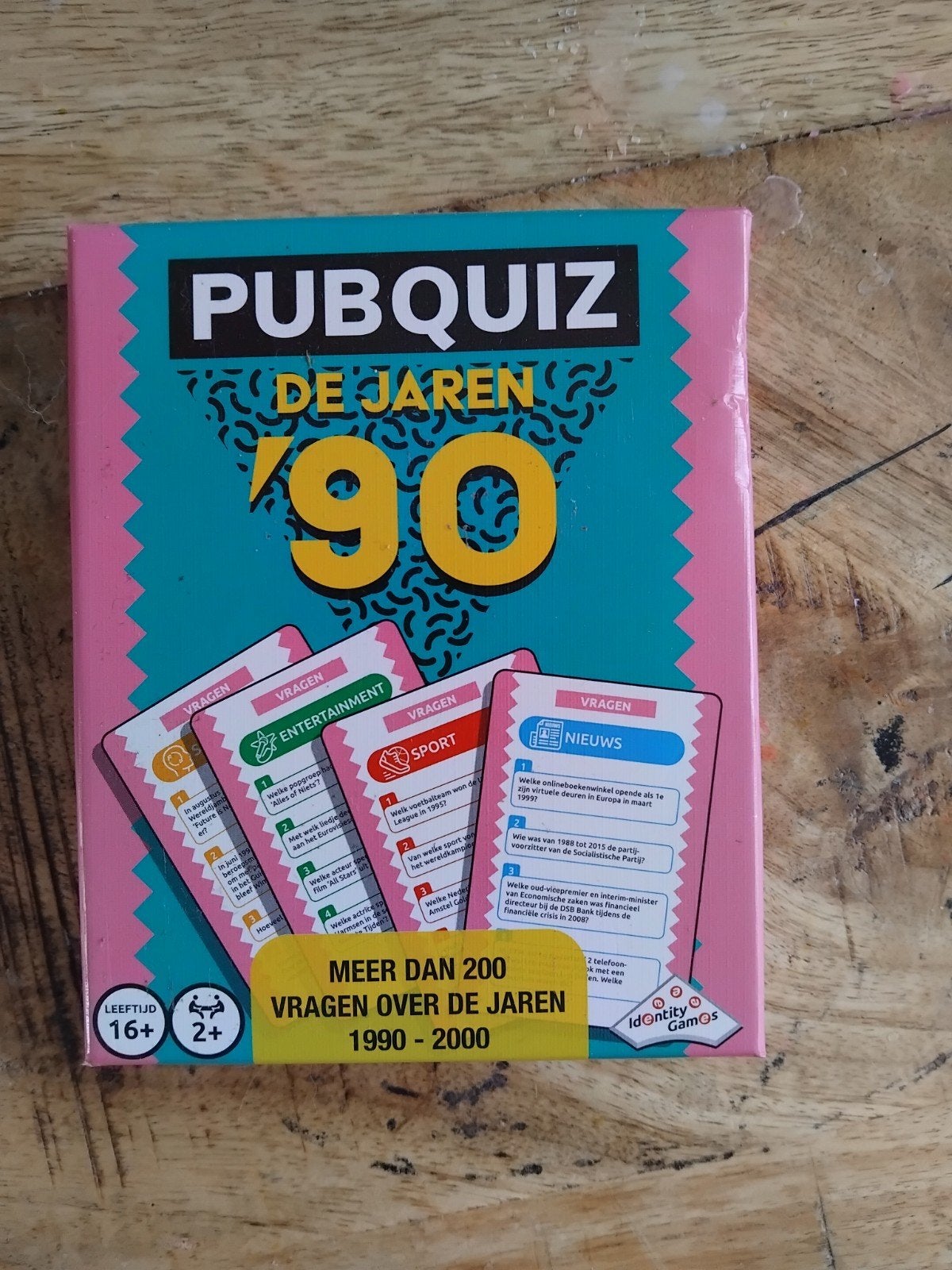 Pubquiz De Jaren '90 - Nooit gespeeld!, Vijf spelers of meer, Ophalen, Zo goed als nieuw, Identity Games