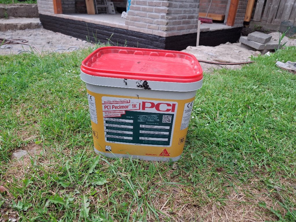 PCI Pecimor 1K Bitumen afdichting voor buitenmuren, 5 tot 10 liter, Ophalen, Zo goed als nieuw, Zwart
