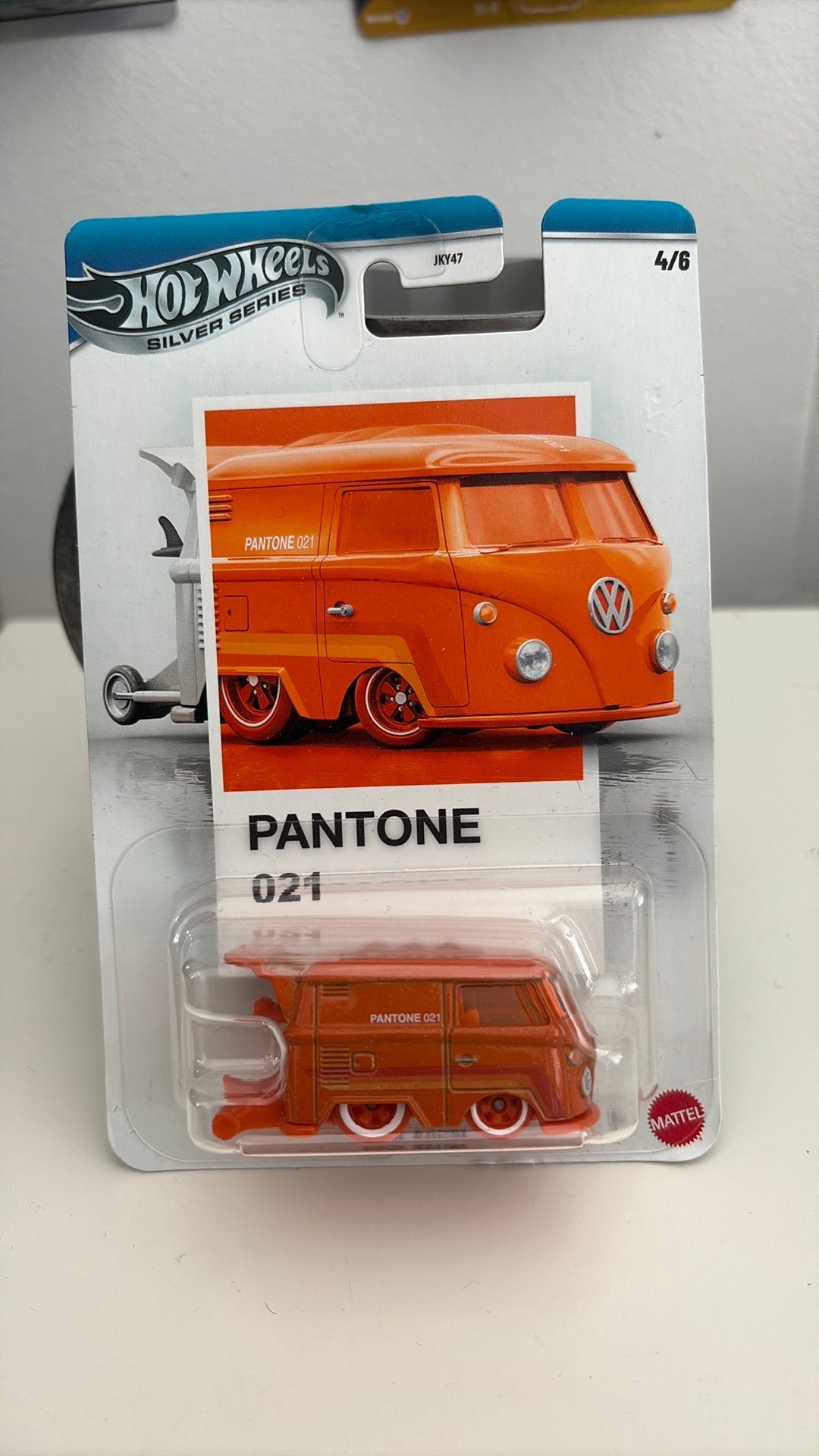 Hot Wheels Kool Kombi Pantone 021 1/64, Ophalen of Verzenden, Nieuw, Auto