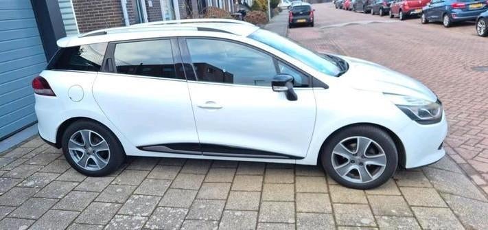 Renault Clio 1.5 DCI 66KW Estate 2015 Wit, Voorwielaandrijving, Euro 5, Stof, Zwart