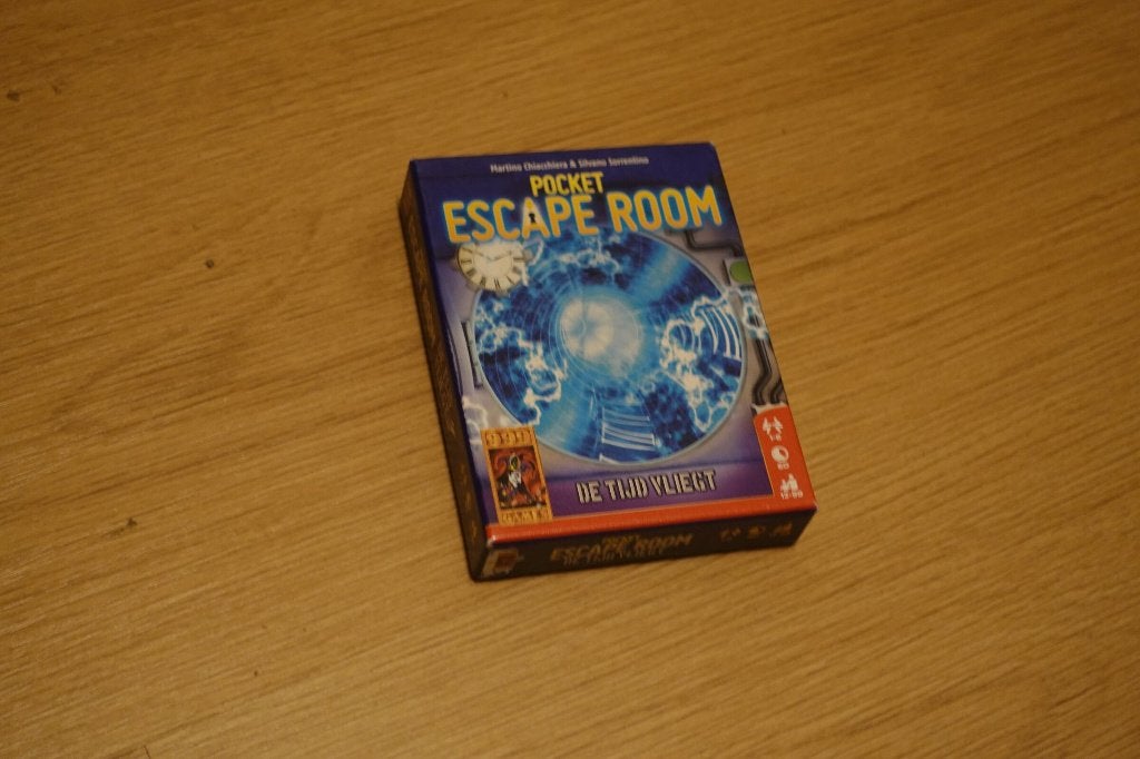 Pocket Eescaperoom De Tijd Vliegt, Een of twee spelers, Ophalen, Zo goed als nieuw, 999 Games bv