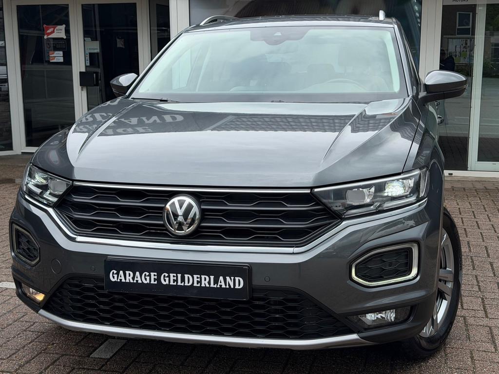Volkswagen T-Roc 1.5 TSI Sport | Virtual-Cockpit | ACC | Cli, Auto's, Volkswagen, Stof, Zwart, 4 cilinders, 150 pk