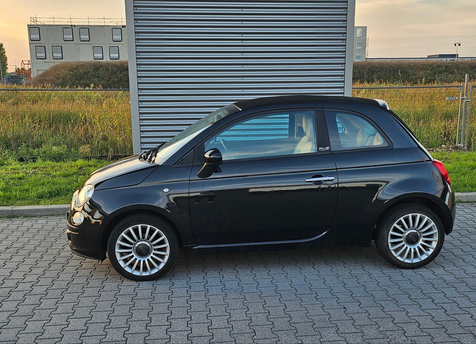 hele mooie fiat 500 cabriolet automaat als nieuw !!, Stof, Beige, 4 cilinders, Cabriolet
