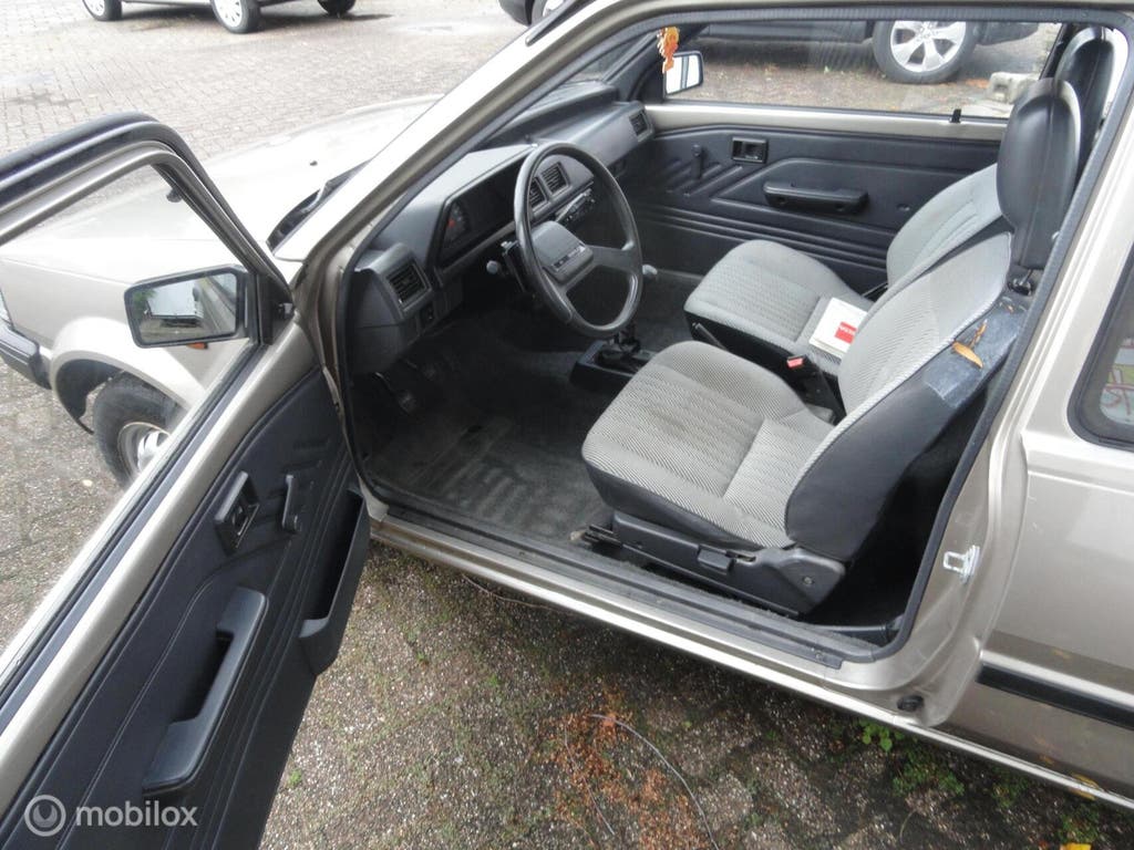 Toyota Starlet 1.0 DX, foto 9