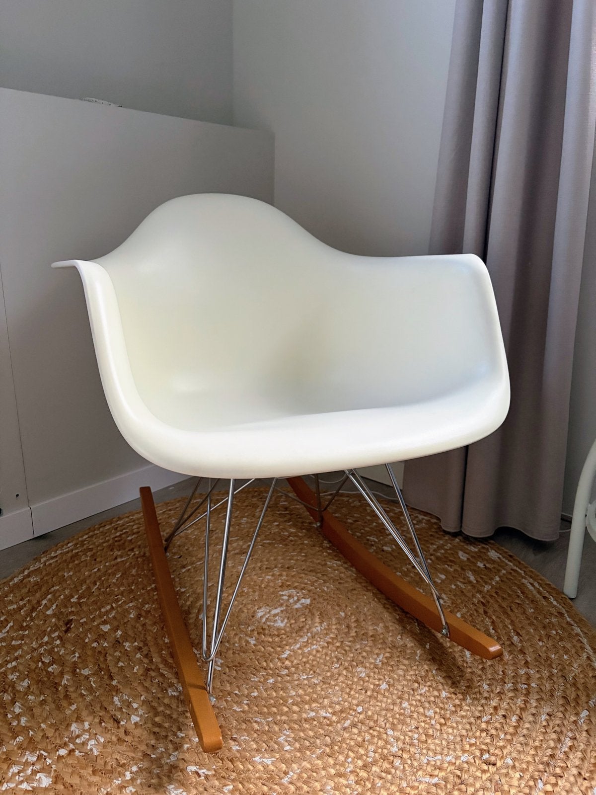 Originele Vitra RAR Schommelstoel Eames Wit, Huis en Inrichting, Ophalen, Gebruikt, Wit, Eén