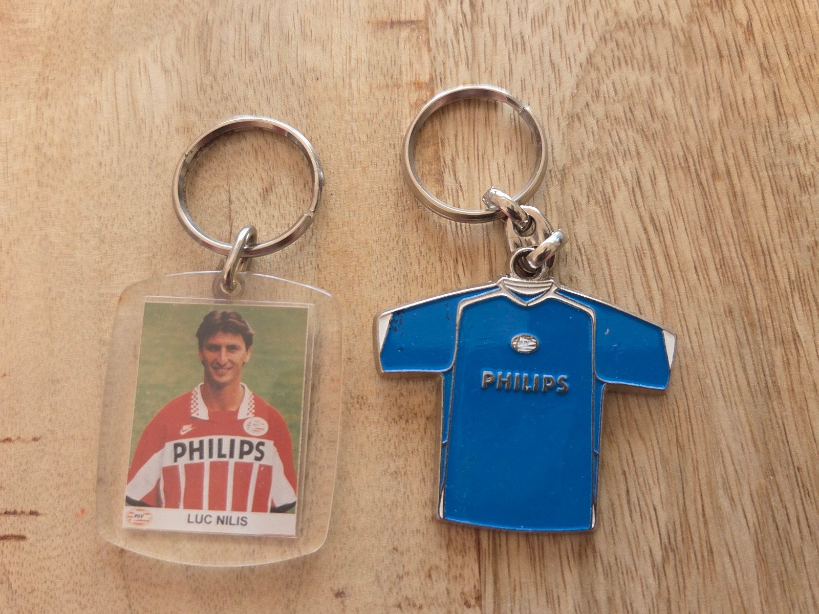 Vintage PSV Sleutelhangers - Luc Nilis & Uitshirt 1995/1996, Ophalen of Verzenden, Zo goed als nieuw, Sport