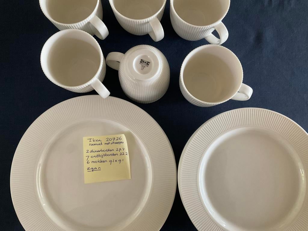 IKEA ROOMWIT MET RIBBEL 20726/ 17 delen, Ophalen of Verzenden, Zo goed als nieuw, Bord(en), Overige stijlen