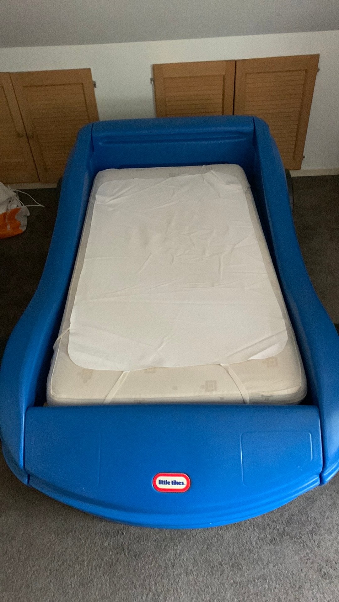 Mooie kinder autobed, Ophalen, 70 tot 85 cm, 140 tot 160 cm, Zo goed als nieuw