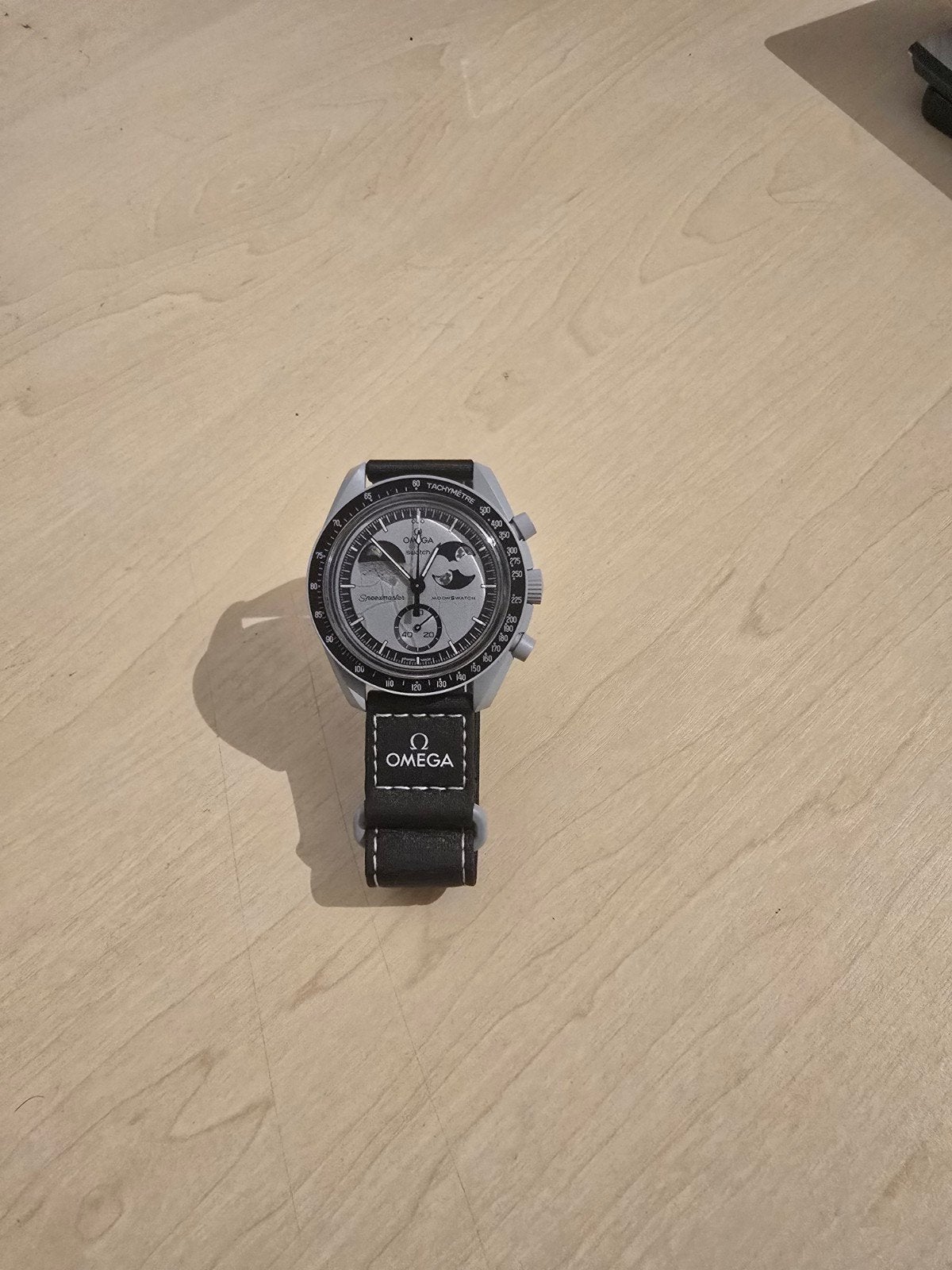 Swatch x Omega Moonswatch Mission to the Moon, Ophalen of Verzenden, Kunststof, Kunststof, Omega