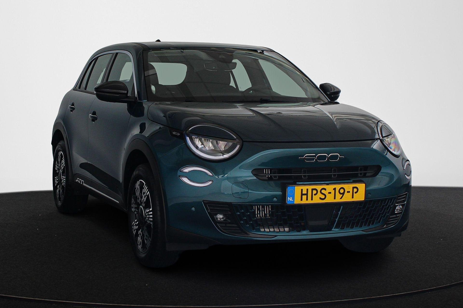 Fiat 600 1.2 Hybrid Urban Stoelverwarming Keyless Achteruitr, Auto's, Stof, Gebruikt, 1199 cc, Blauw