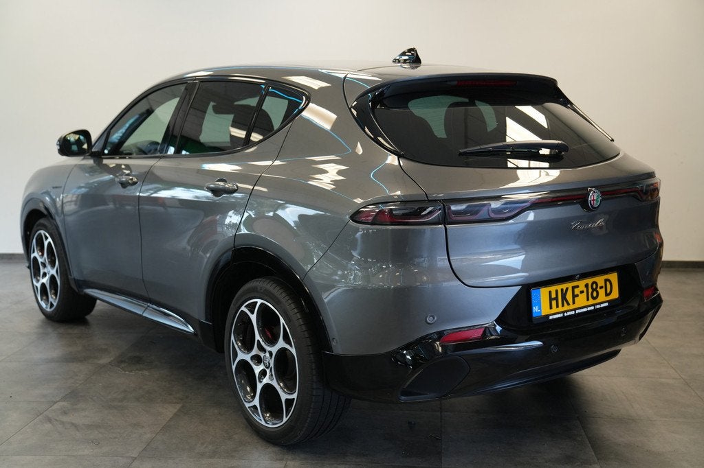 Alfa Romeo Tonale 1.5T Hybrid Veloce Schakelpaddles Draadloz, Auto's, Alfa Romeo, Gebruikt, 4 cilinders, 160 pk, Bedrijf
