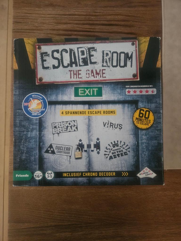 Escape Room The Game + Murder Mystery Uitbreiding, Vijf spelers of meer, Ophalen of Verzenden, Gebruikt, Identity Games