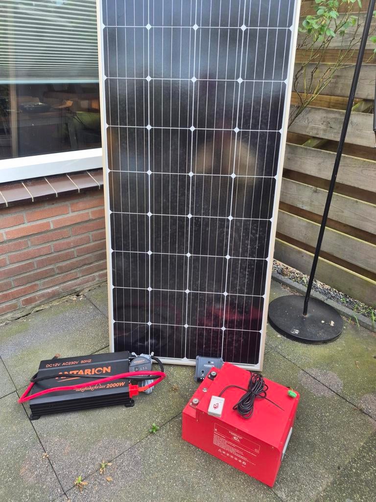 Lithium accu plus omvormer, Doe-het-zelf en Verbouw, Zonnepanelen en Toebehoren, Ophalen, Overige typen
