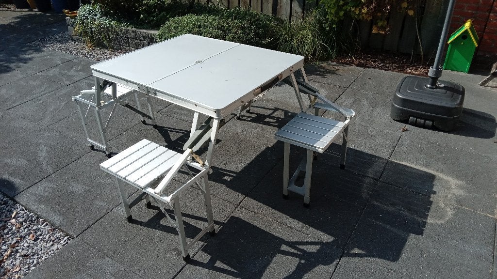 picknick tafel met vaste zitjes voor de camping, Ophalen, Gebruikt