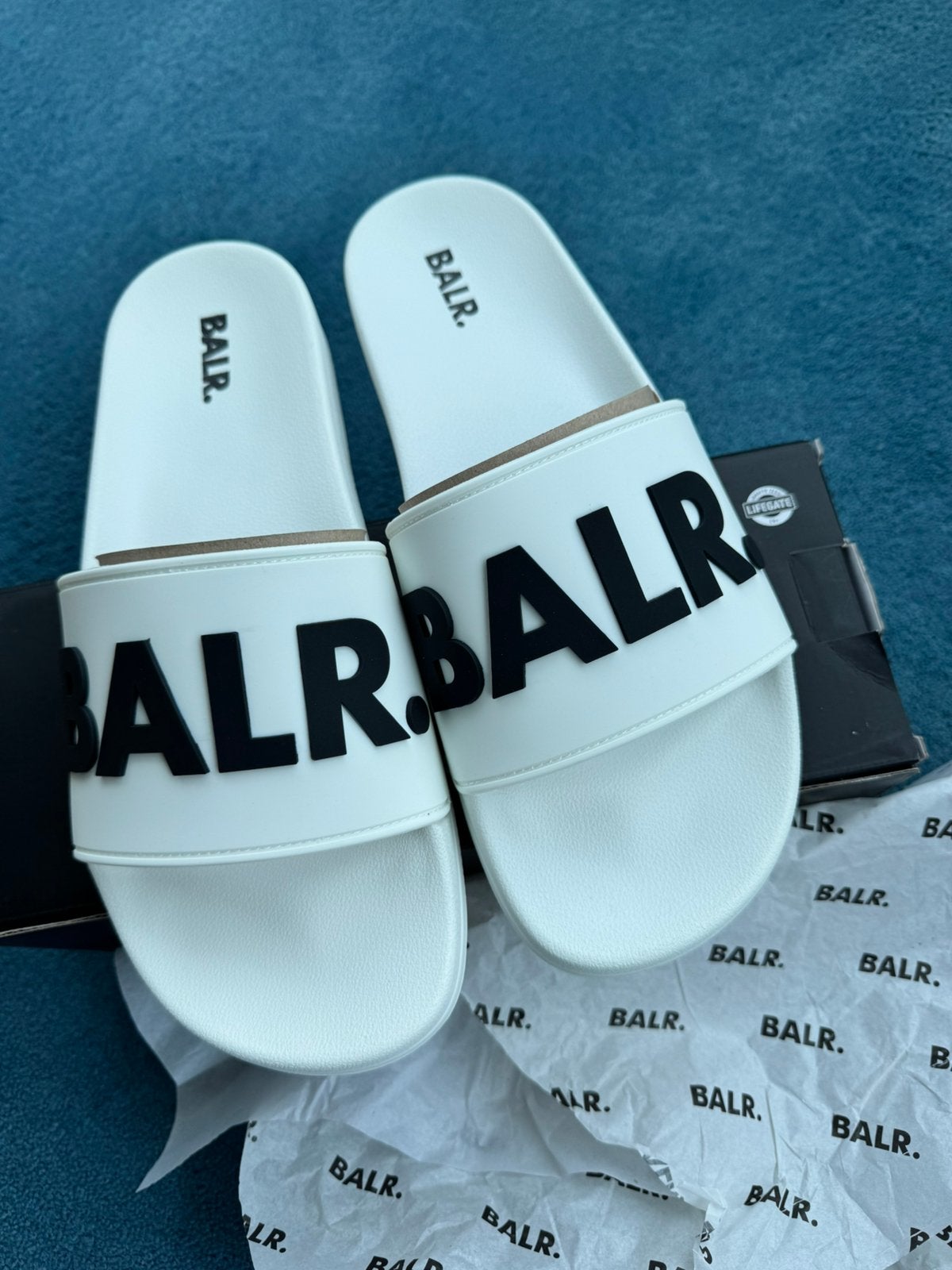 NIEUW Slippers van BALR. EU 45 Wit, Slippers, Verzenden, Wit, Nieuw