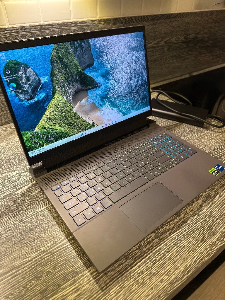 DELL G15 5530 | i7 | 32GB ram | 1TB SSD | RTX 4060 | RGB key, Computers en Software, Windows Laptops, Nieuw, 15 inch, SSD, 2 tot 3 Ghz