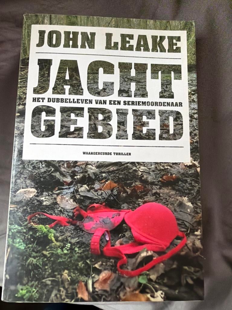 S4.   Jachtgebied: Het dubbelleven van een seriemoordenaar, Ophalen of Verzenden, Zo goed als nieuw, Nederland