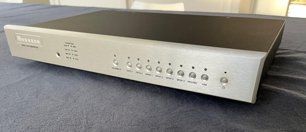 Award winning Bryston Dac. Lees omschrijving!, Ophalen, Zo goed als nieuw