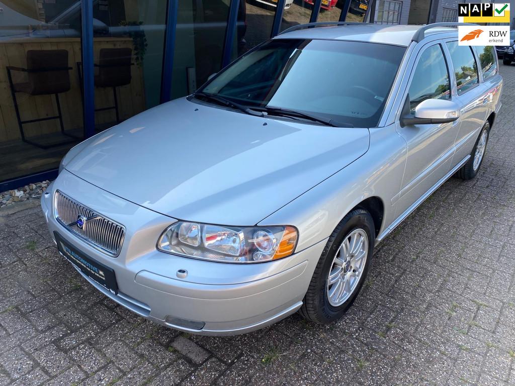 Volvo V70 2.4 Kinetic 170PK Youngtimer, Auto's, Voorwielaandrijving, 15 km/l, Gebruikt, Zwart