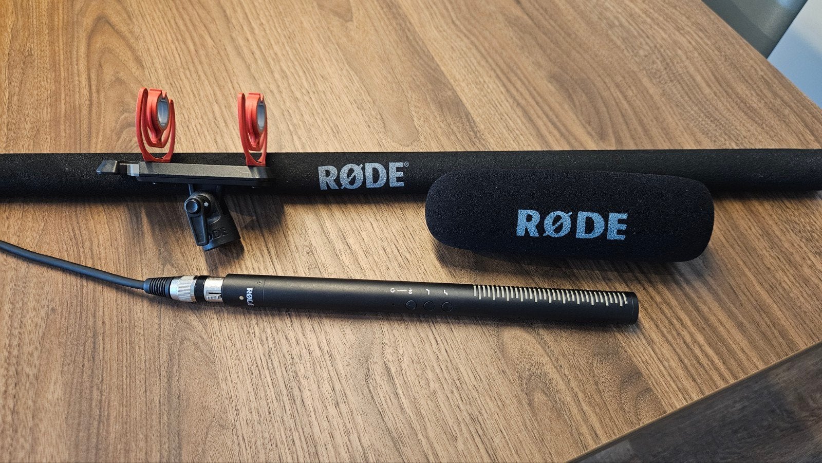 Rode NTG4+ shotgun microfoon met accessoires, Ophalen, Audio
